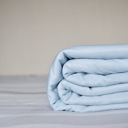 Cooling comforter, cooling blanket for hot sleeper